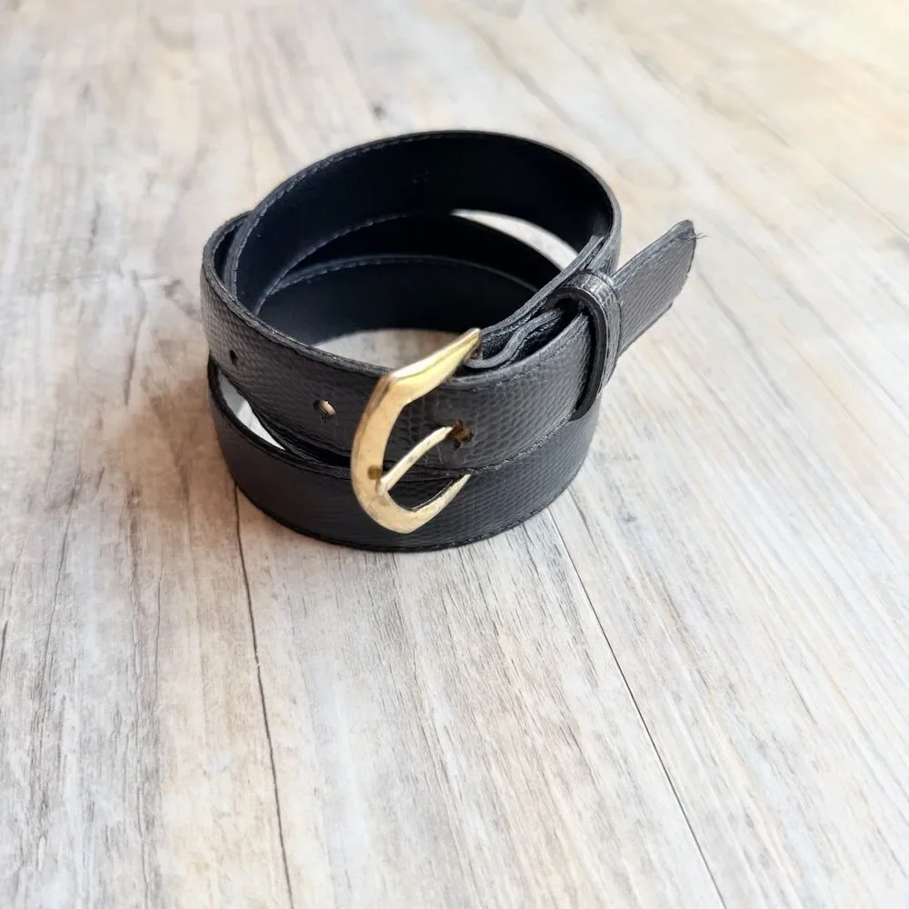 Vintage Black Textured Leather Belt Gold Buckle Size 30 Classic Minimalist